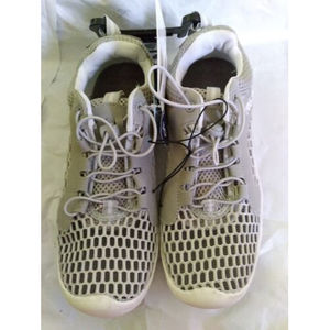 NEW RocSoc Womens Grey Water Shoes Size 8M  Fast Shipping